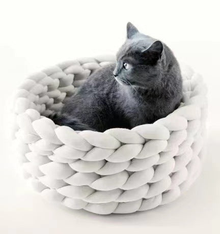 Handgeflochtenes Katzenkörbchen