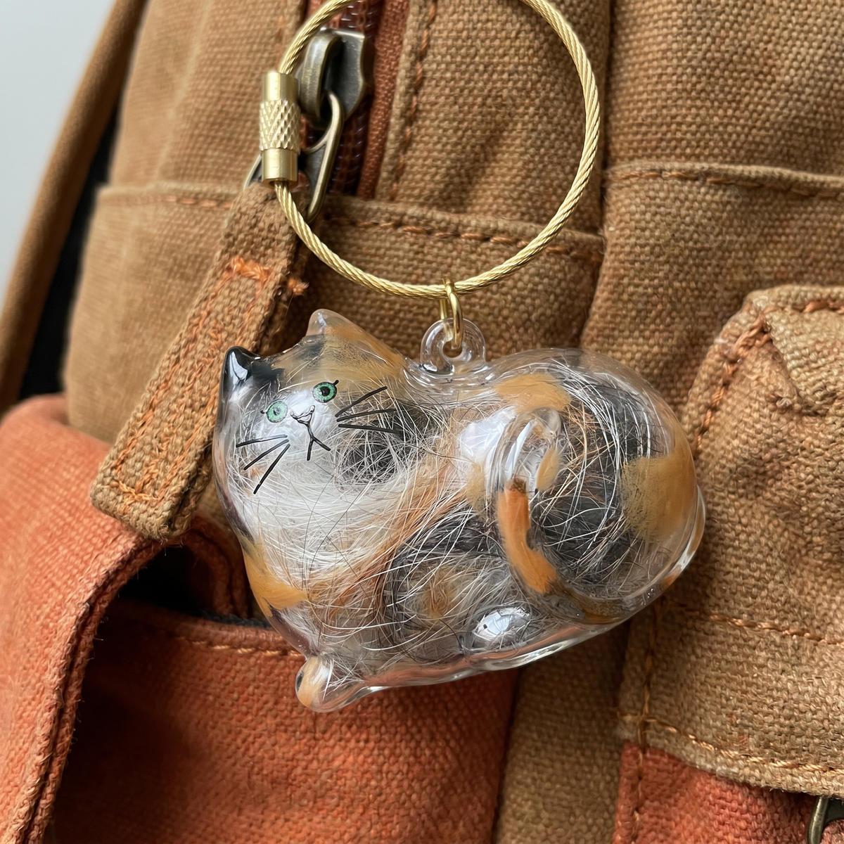 Niedliche Transparente Katzenhaar-Kapsel als Schlüsselanhänger & Erinnerungsstück