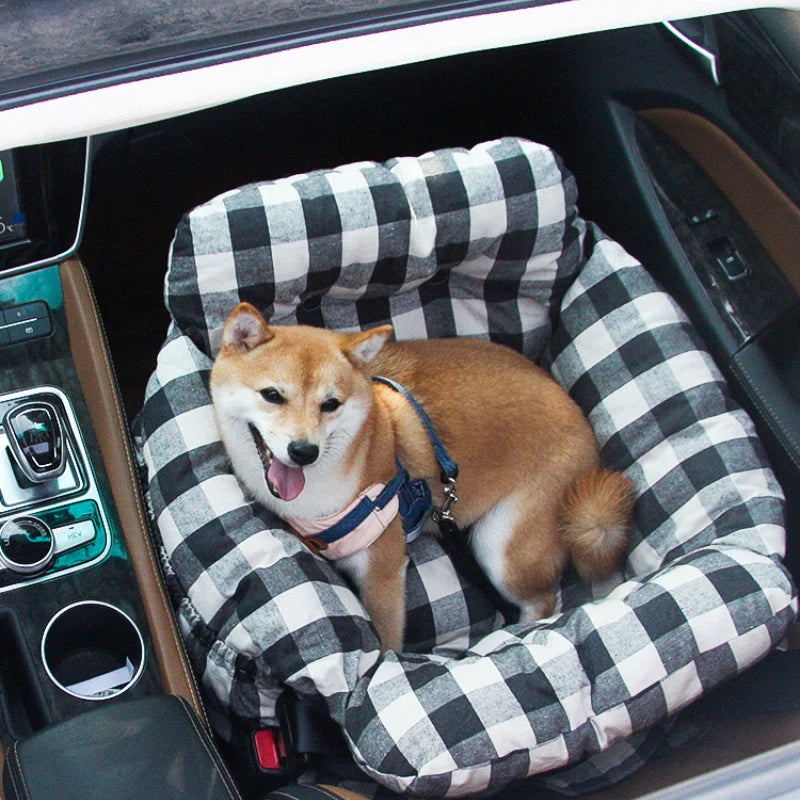 Bequemes Hundebett für das Auto