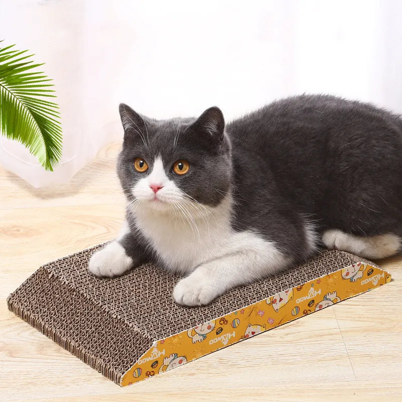 Katzenkratzbrett Im Schrägdesign – Kratzmatte für Krallenpflege mit Süßem Design