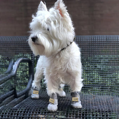 Kuschelige Hundeschneestiefel im Leder Look