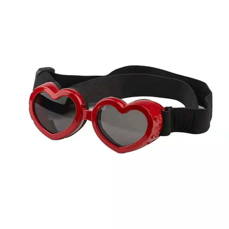 Herzförmige Hundesonnenbrille mit Verstellbarem Band – UV-Schutz für Hundeaugen