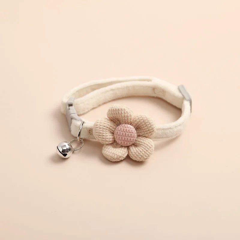 Verstellbares Halsband mit Blumenmuster