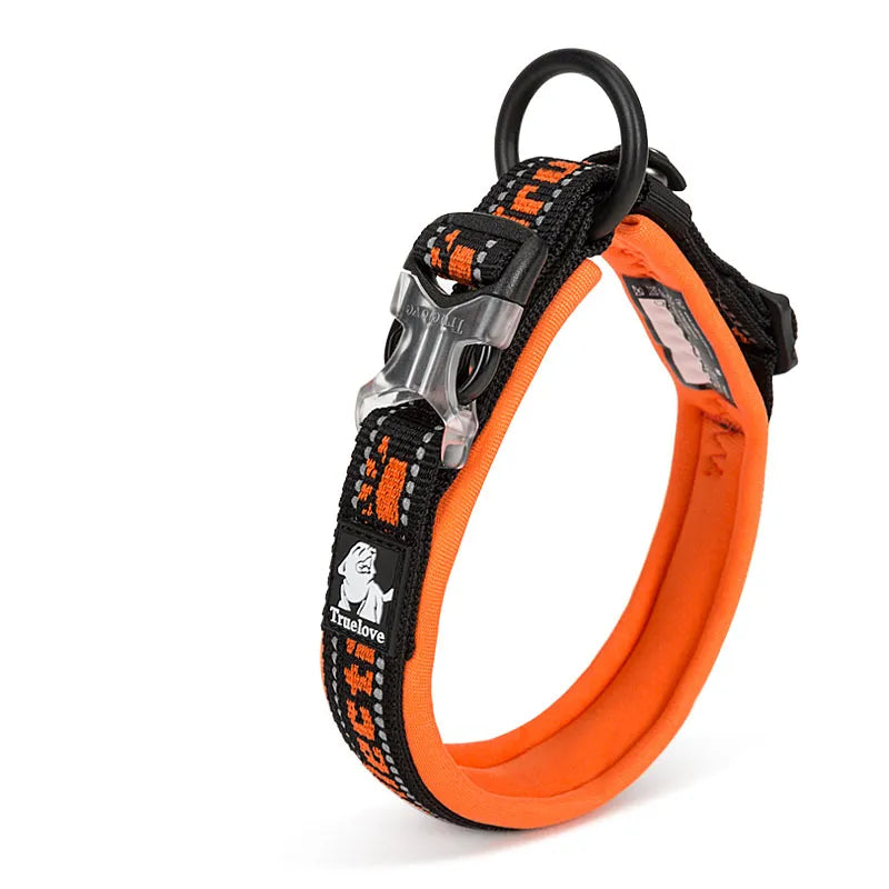 Verstellbares Soft-Hundehalsband mit Reflektierenden Nähten und Sicherheitsverschluss