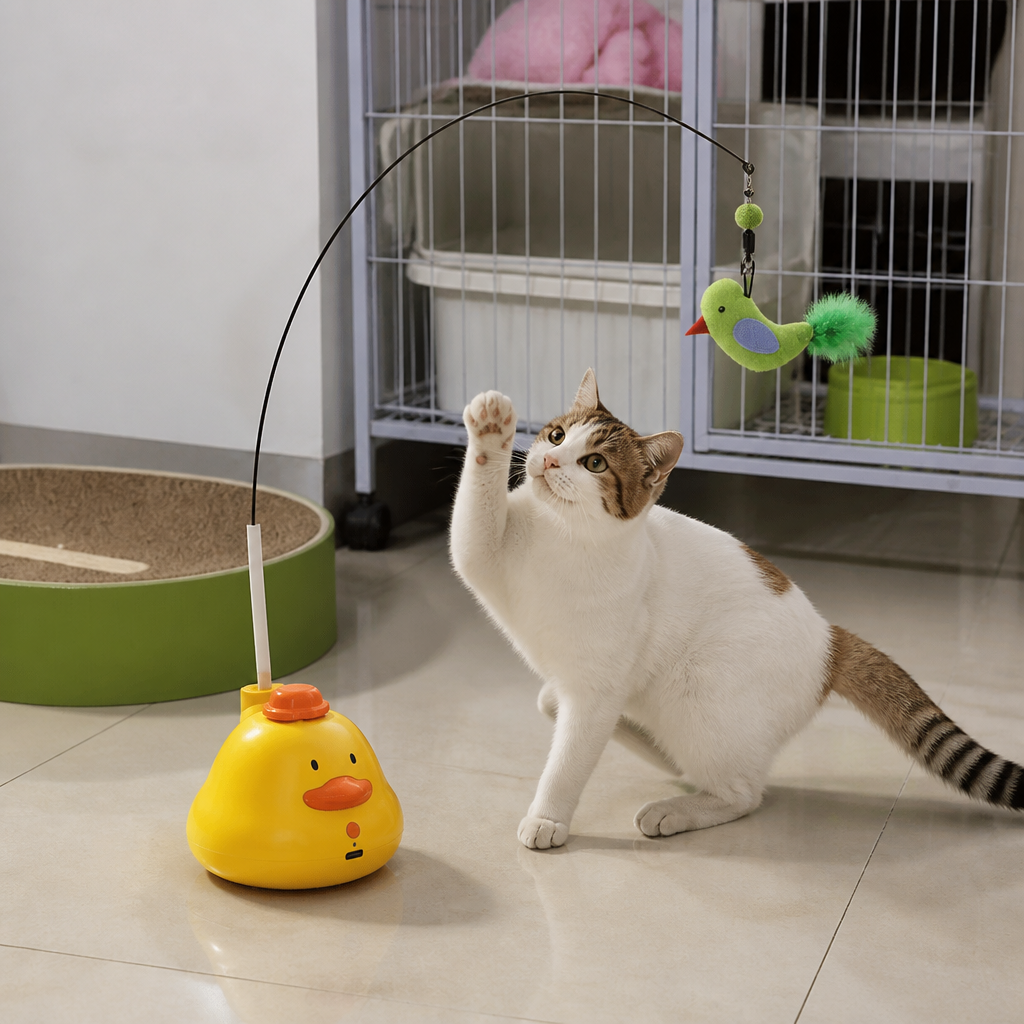 Interaktives Enten Angelspielzeug für Katzen mit Beweglicher Feder und Spannendem Jagdspaß