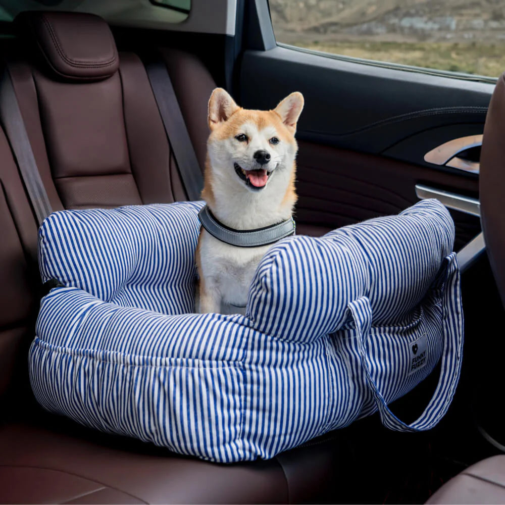 Bequemes Hundebett für das Auto