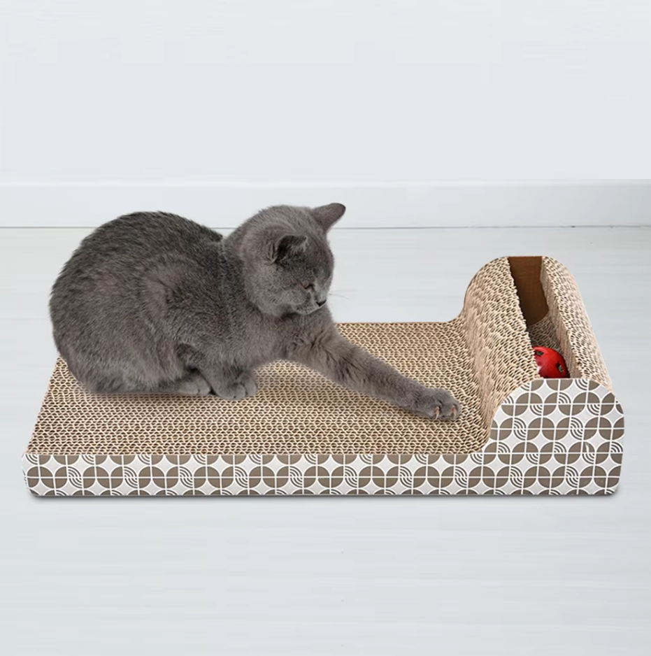 Katzenkratzbrett mit Spielzeug – Kratzmatte für Katzen zum Kratzen und Spielen
