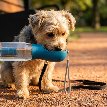 3 in 1 tragbare Hundeflasche mit Futterbehälter und Kotbeutelhalter